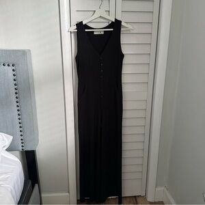 Black Sleeveless V-Neck Sheath jumpsuit